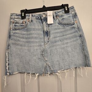 NWT American Eagle Size 8  Super Hi-rise Comfort Stretch Denim Skirt
